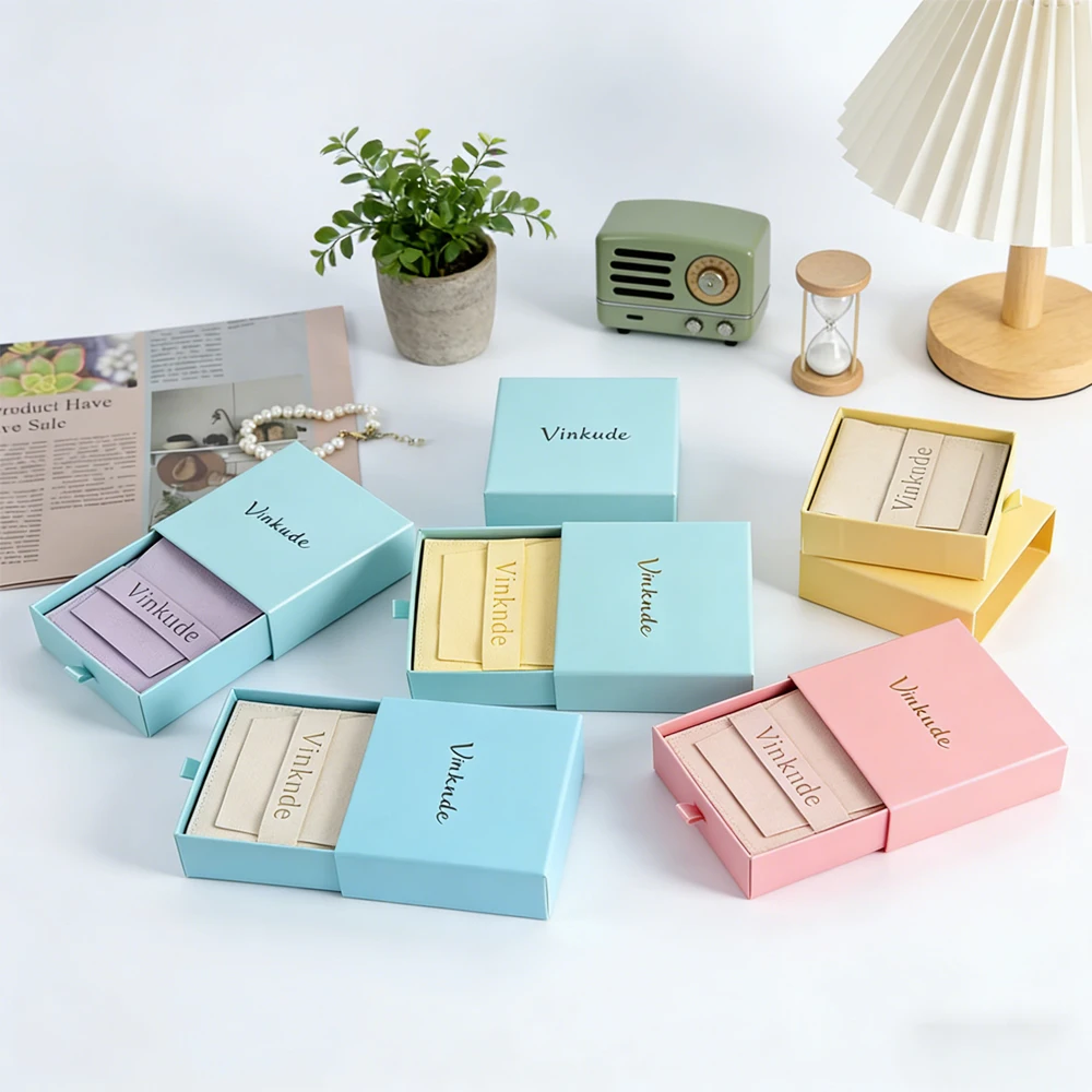

Custom Logo Sliding Drawer Gift Box 8x8x1.7cm Cardboard Jewelry Ring Earrings Packaging Boxes With Sponge Microfiber Pouch Bag