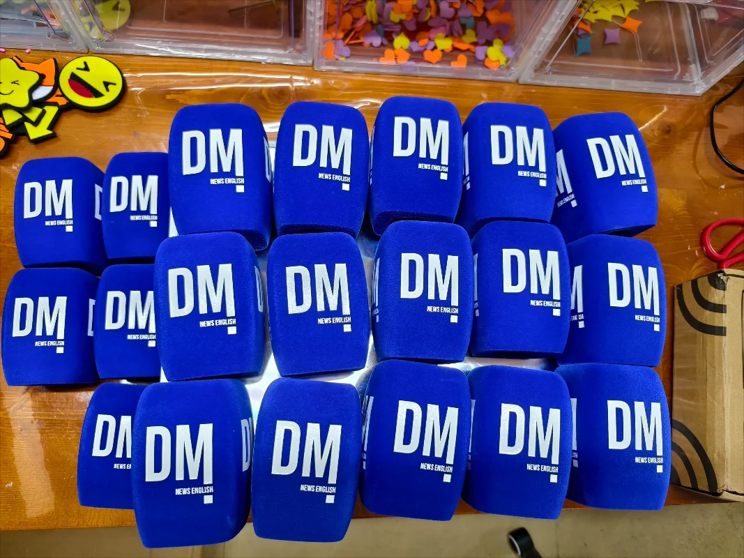 

5 шт. квадратный микрофонный пенопласт, индивидуальный логотип, микрофонная губка, печать логотипа, индивидуальное лобовое стекло, видео ветровое стекло для ТВ-станций, интервью