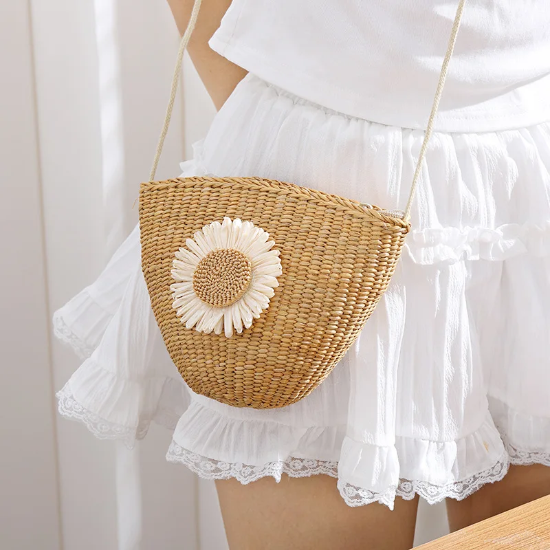 

Kids Straw Bag Cute Handmade Woven Rattan Girls Mini Flower Crossbody Bags Kawaii Baby Coin Pouch Beach Bag