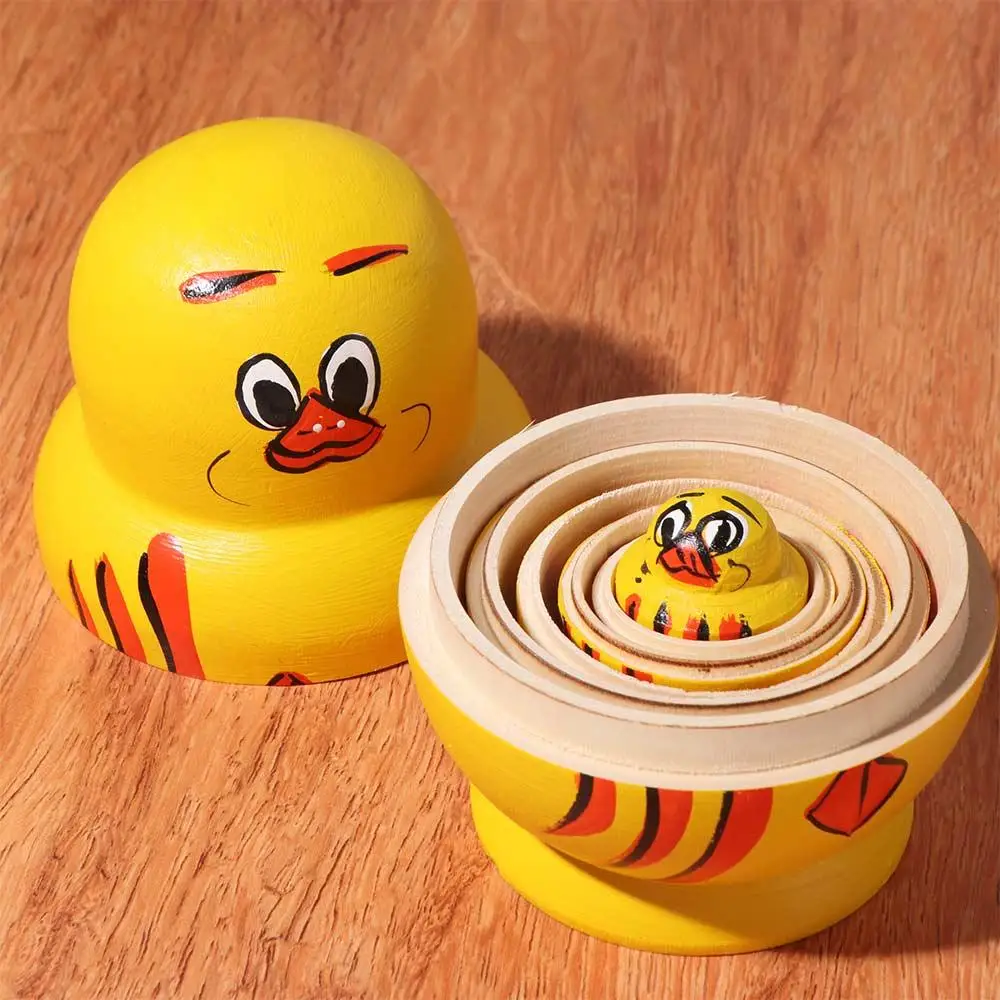 Home Decor 10-laags nestpoppen Houten gele eend Matryoshka-pop Speelgoed Handgemaakte dieren Patroon Stapelpoppen Kindercadeau