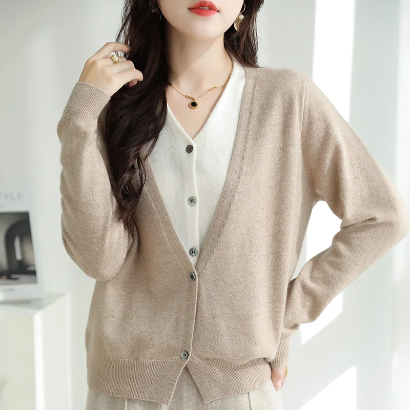 

French Retro Patchwork Knitted Wool Sweater Autumn And Winter New Women's Knitted Jacket V-neck Cardigan Fake Two Pieces