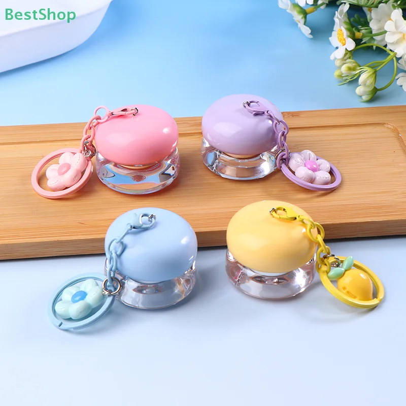 🍄 جرة قناع الشفاه الصغيرة 5 جرام مع سلسلة مفاتيح، علب بلسم الشفاه البلاستيكية المحمولة ظلال العيون الفارغة ولوحة أحمر الخدود