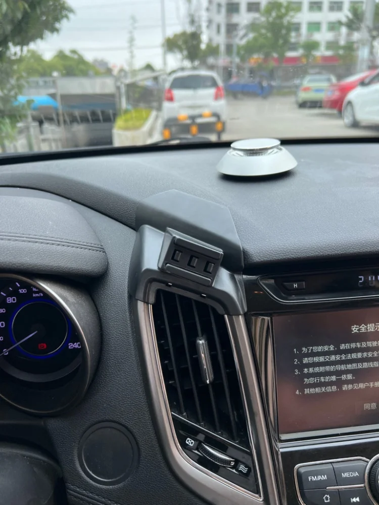 Car Phone Holder And Base Suitable For 2016-2017 Changan Eado Facelift,Which Will Not Block The Driver's View After Installation