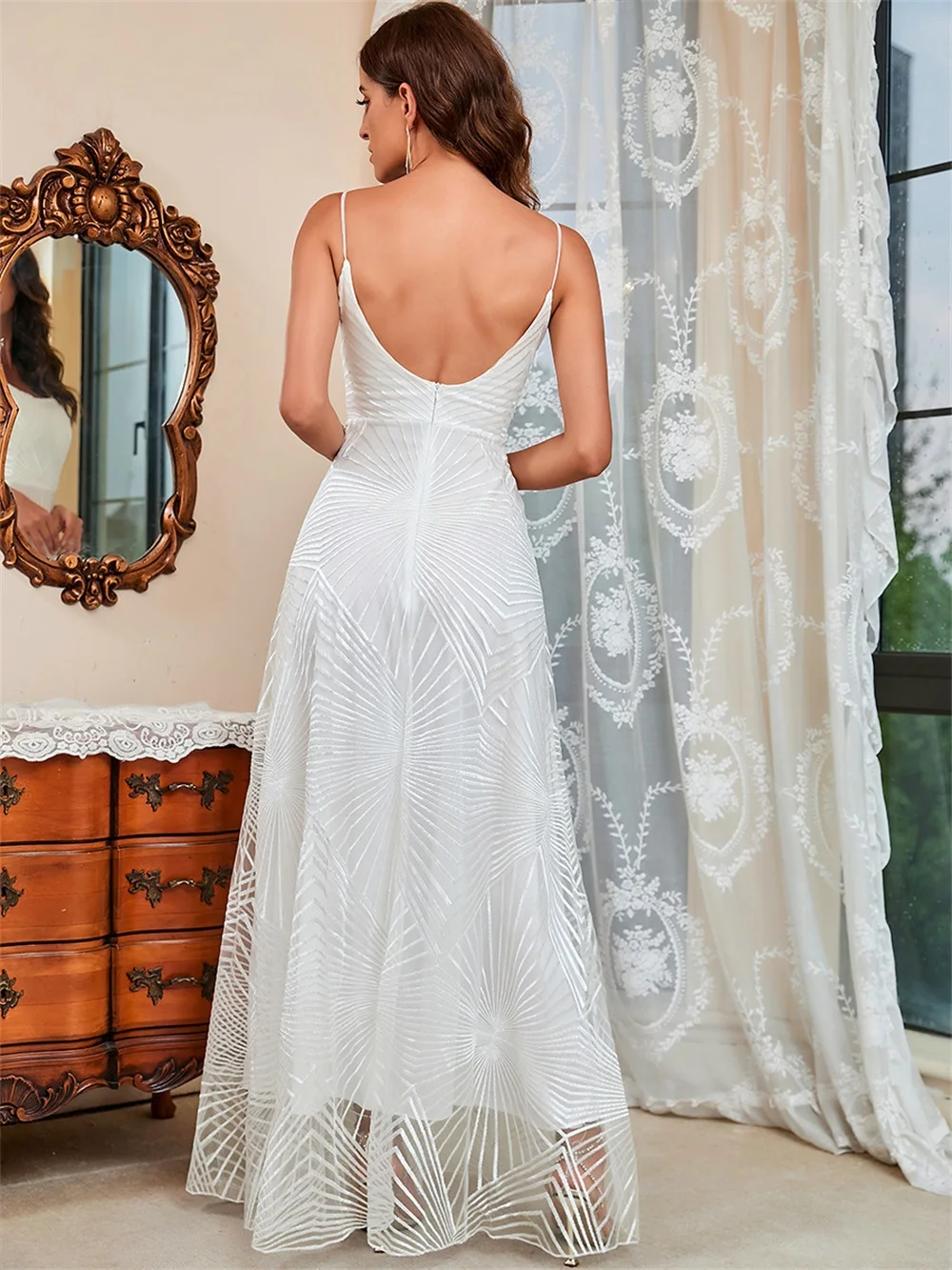 EINY فستان سهرة نسائي أنيق على شكل حرف a بحزام سباغيتي تول مطرز بدون أكمام طول الأرض فستان رسمي لحفلات الزفاف Y2k Traf