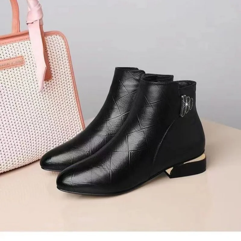 British Style Women\'s Boots Autumn and Winter Pointed Toe 2022 Fashion Thick Heel Ankle Boots Shoes Chelsea Boots Sewing Boots