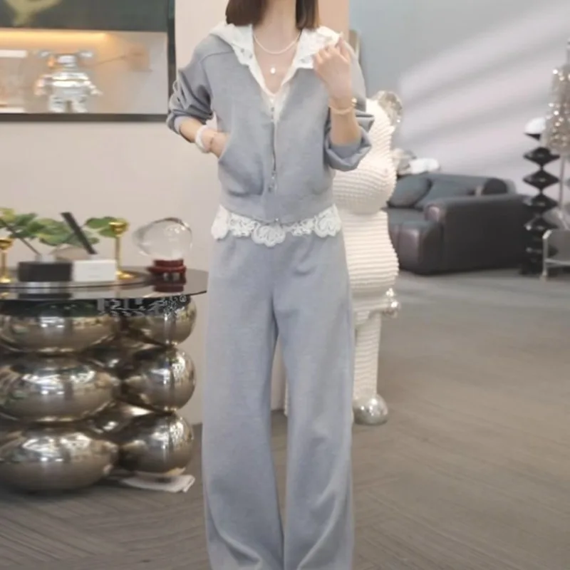 

Women's Fashion Sportswear Set 2025 Spring New Style: Designer Lace Trim Fake Two-Piece Hoodie Two-Piece Set
