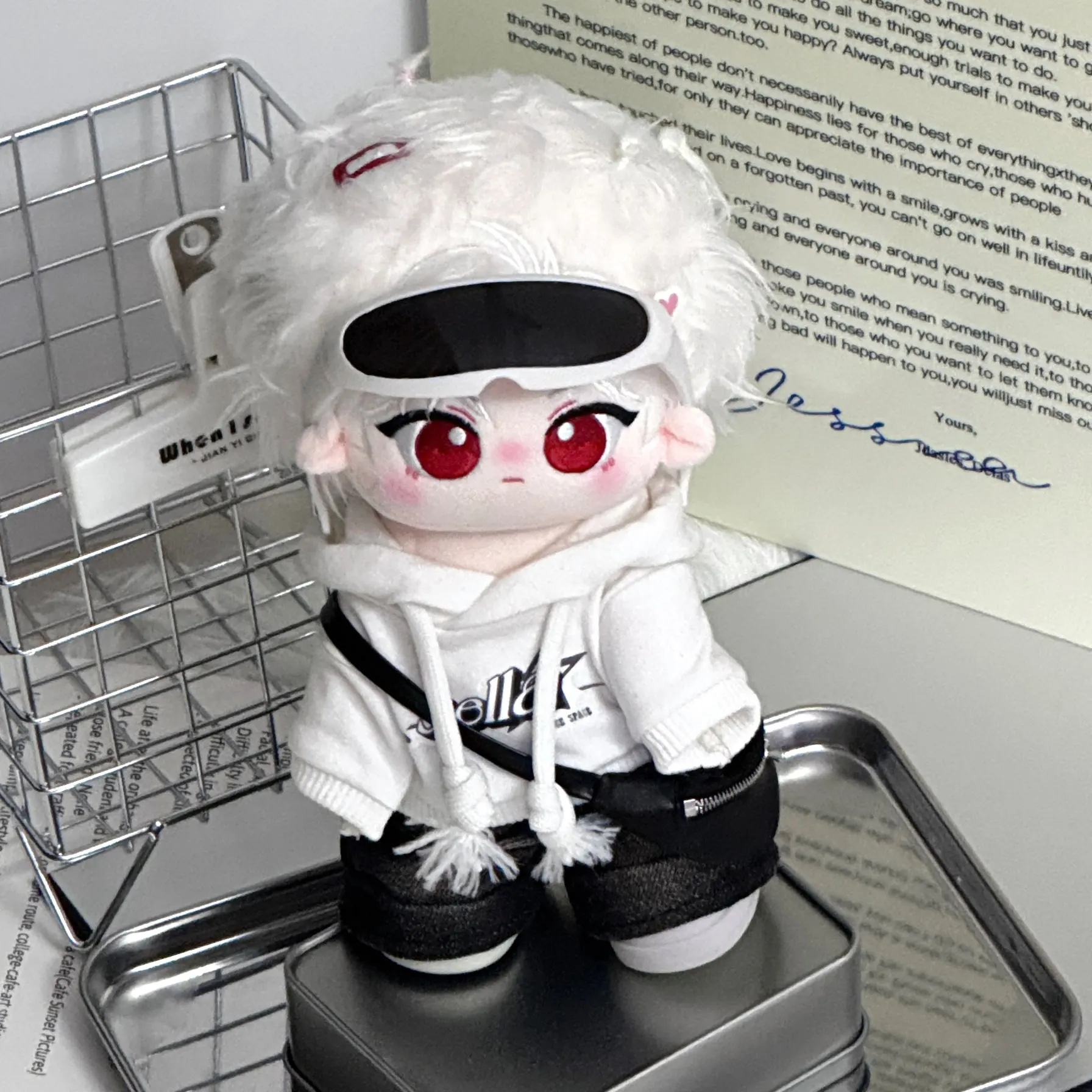 

20cm Plush Doll Clothes Fashion Cute Letter Printed White Hooded Top Cool Glasses Black Pants Small Leather Bag Casual Set Toy