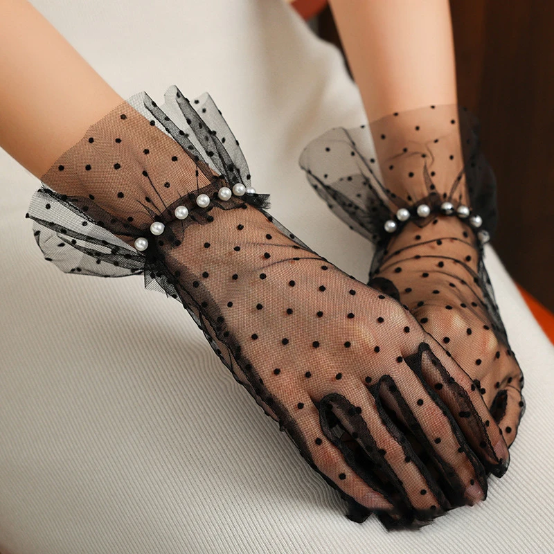 Retro Black Mesh Dot Bridal Gloves Tulle Short Lace Pearl Wedding Gloves Sexy Transparent Ruffle Gloves Photography Accessories