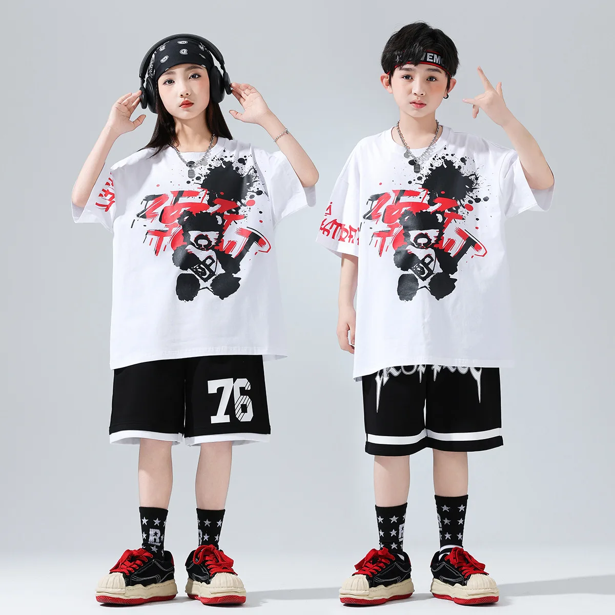 Abbigliamento Hip Hop Kpop per bambini T-shirt con stampa bianca Top Pantaloncini estivi casual da strada neri per abiti da ballo jazz per ragazza ragazzo