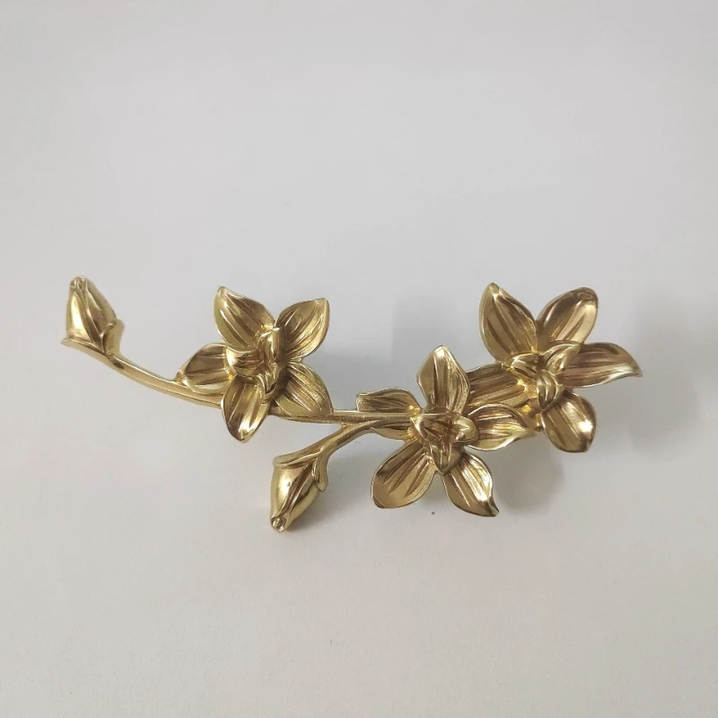 Cute Brass Gold Flower Shaped Double Hole Drawer Door Cabinet Handle Flower Drawer Handle Bedside Dressing Cabinet Handle