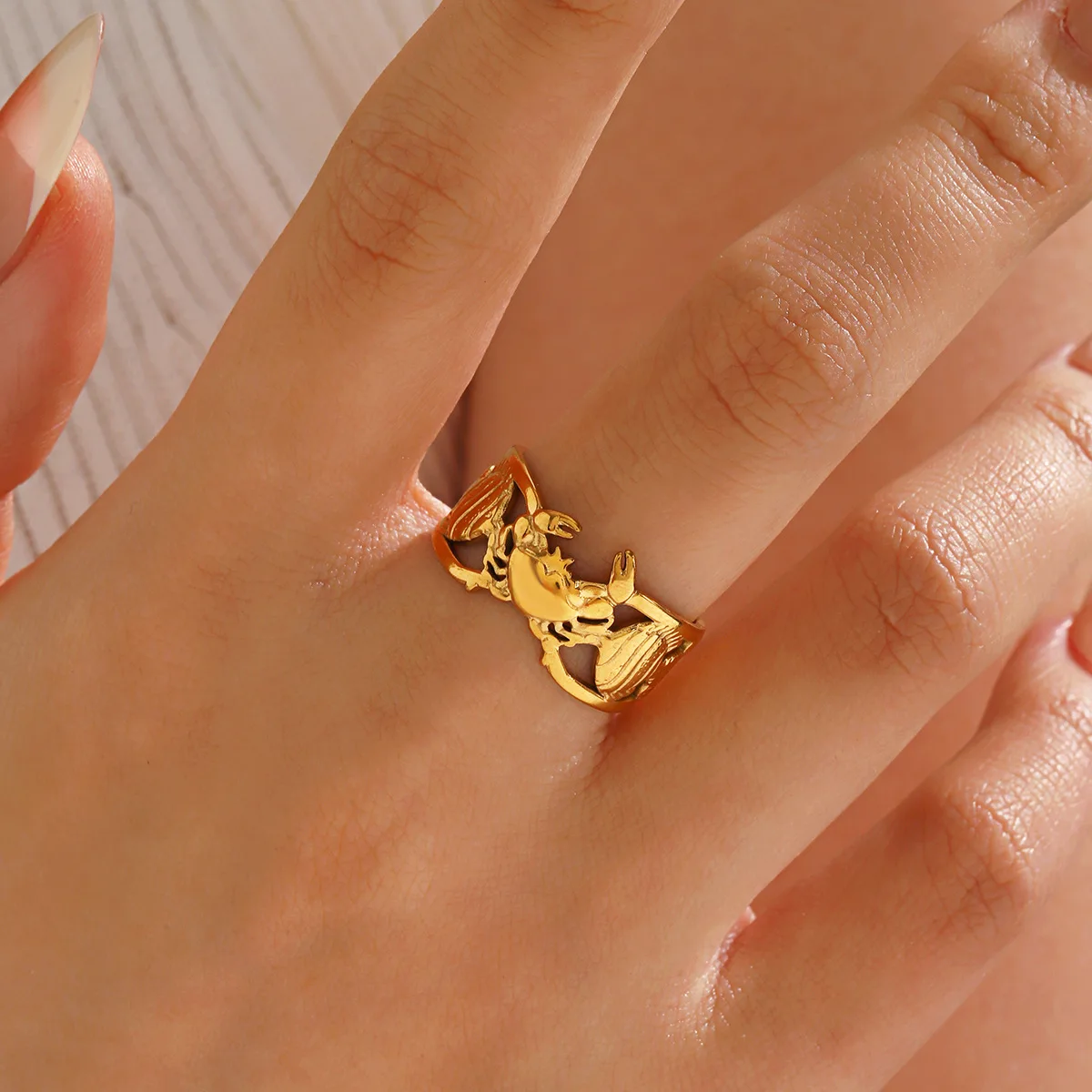 Gold Color Adjustable Ocean Wind Crab Tropical Fish Shape Open Stainless Steel Ring Trendy Summer Jewelry Gift for Women