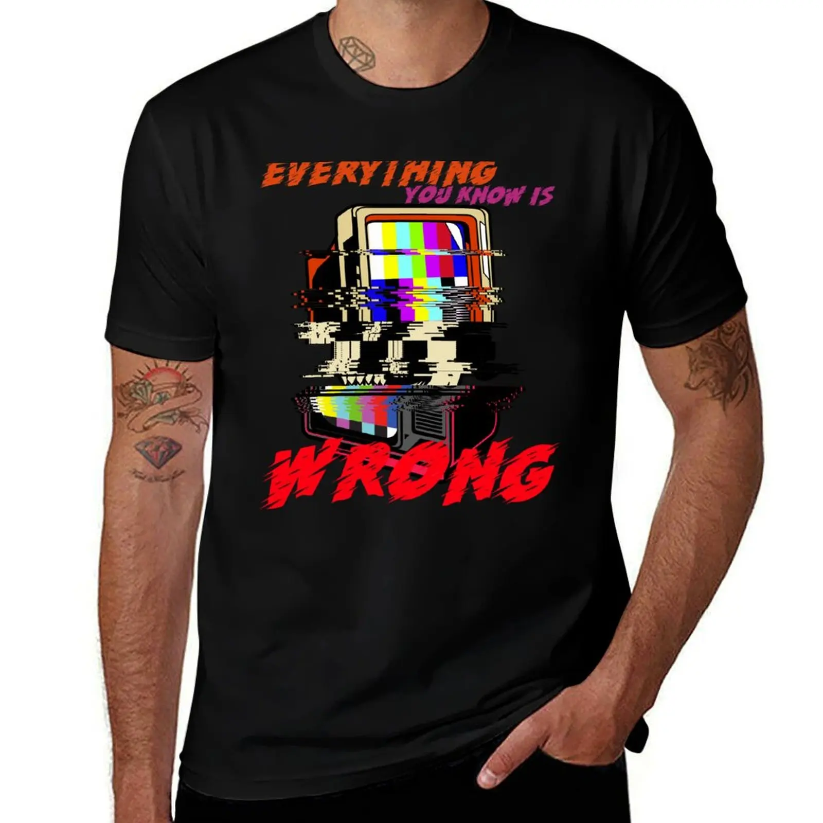 T-shirt décontracté avec impression style rétro, effet VHS, motif « EVERY THING YOU KNOW IS WRONG » et « believe Funy Old Tv », thème télévision rétro