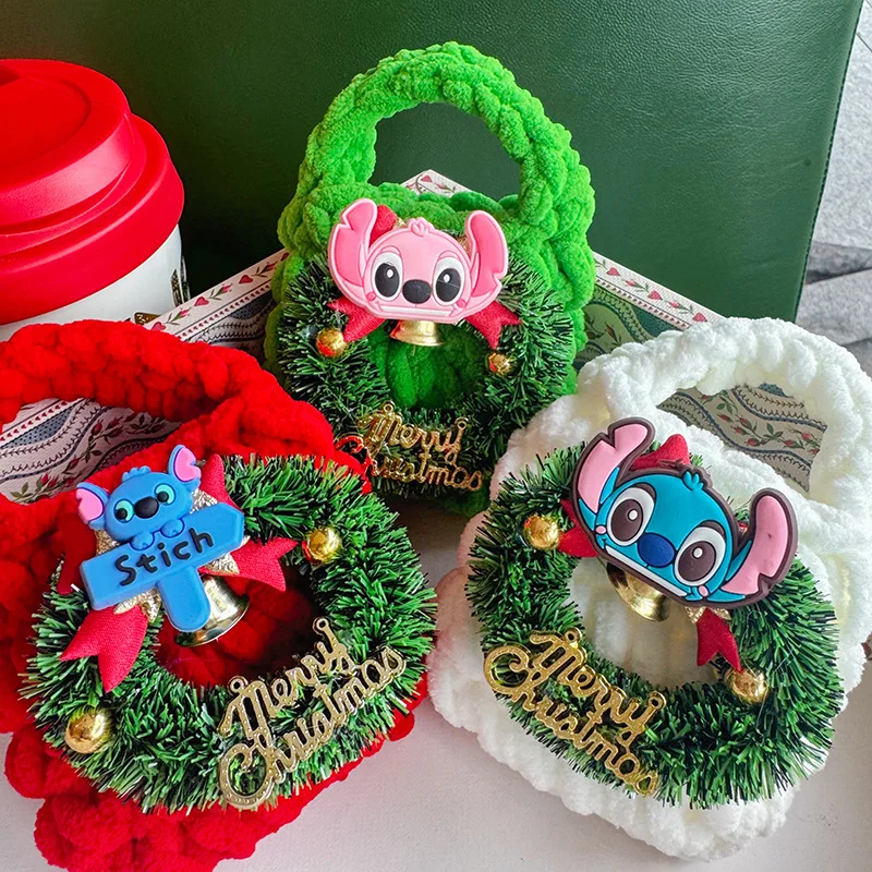 Monedero de mano de felpa Kawaii Stitch, Mini llaves de estilo navideño con dibujos animados, auriculares, bolsa de almacenamiento de monedas, regalos para niños ﻿