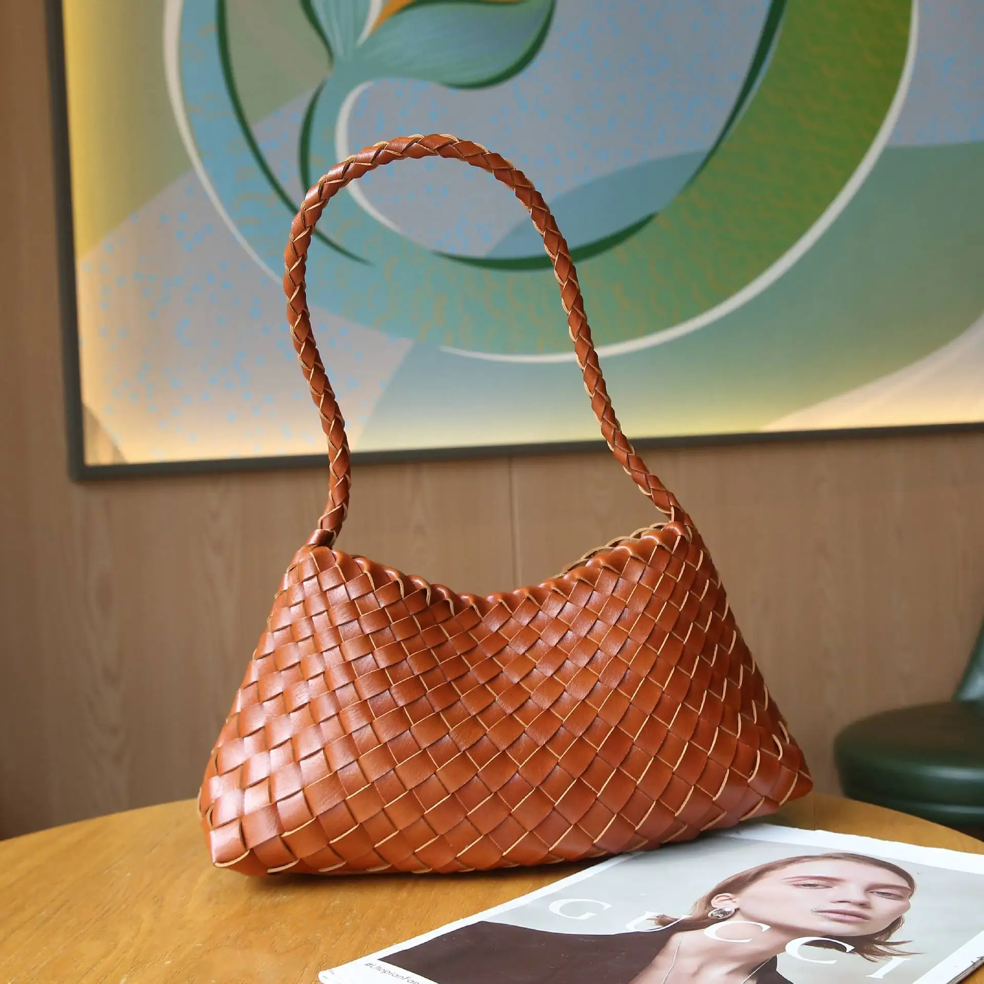 

Высококачественная минималистичная винтажная сумка через плечо, элегантная кожаная классическая парижская мода, большая вместительная пригородная сумка