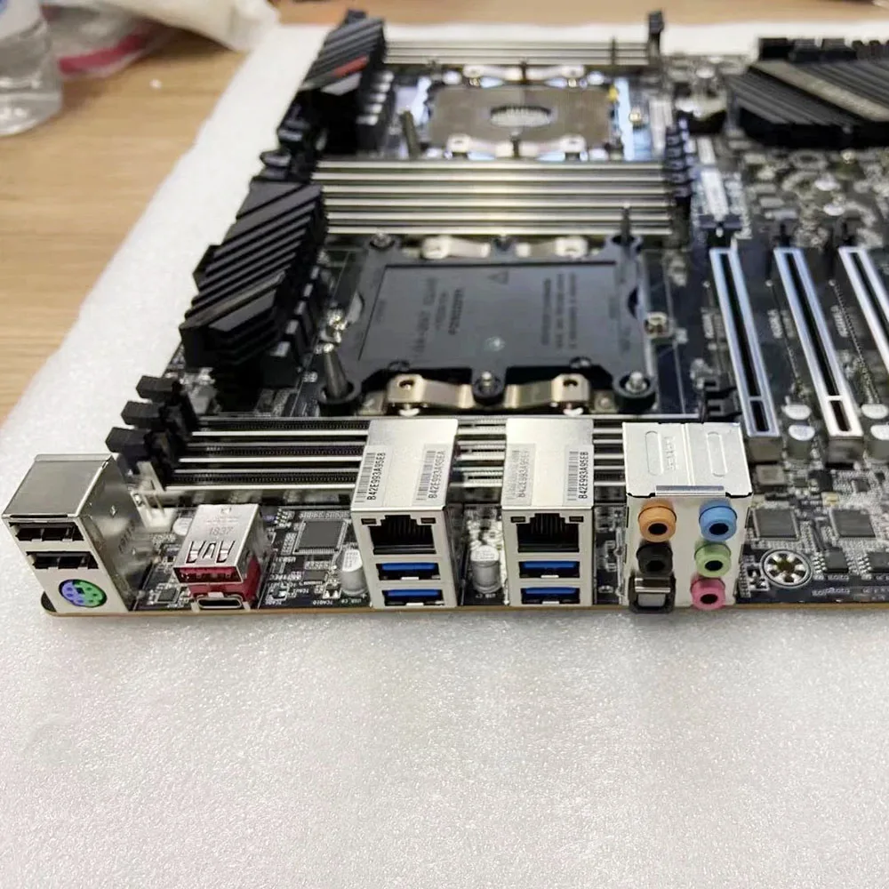 For Gigabyte C621-WD12-IPMI Supports 3647 Two-way Four-GPU Server Motherboard