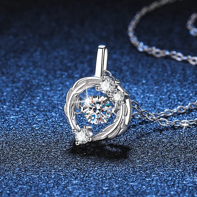 18K platinum diamond pendant plated with PT950 platinum necklace light luxury feather smart beating heart D color moissanite