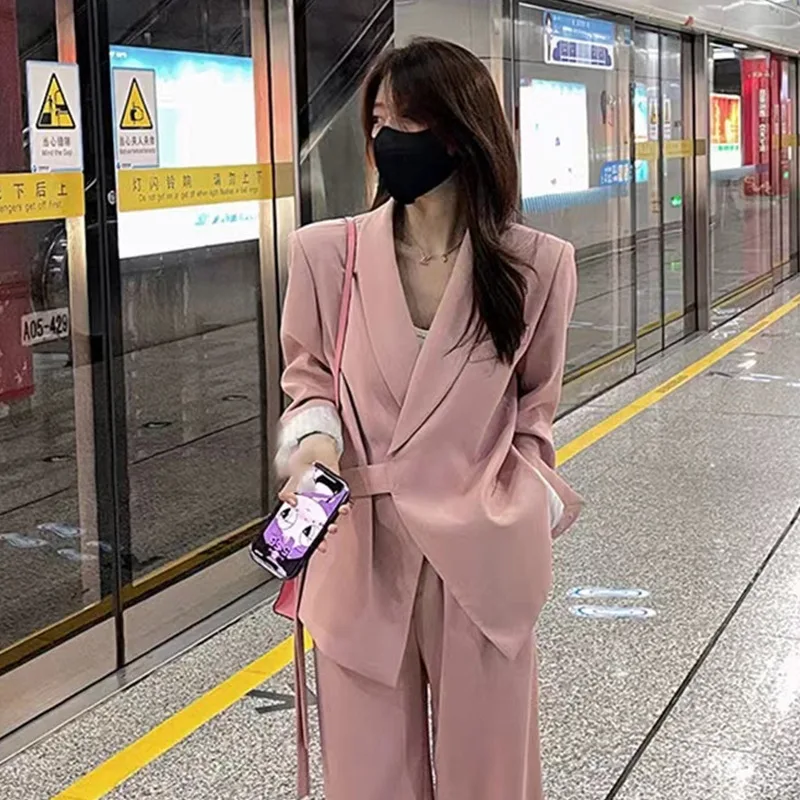 Pink High-End Women's Suit Set, Spring New Design, Unique And Elegant Two-Piece Set With Wide-Leg Pants