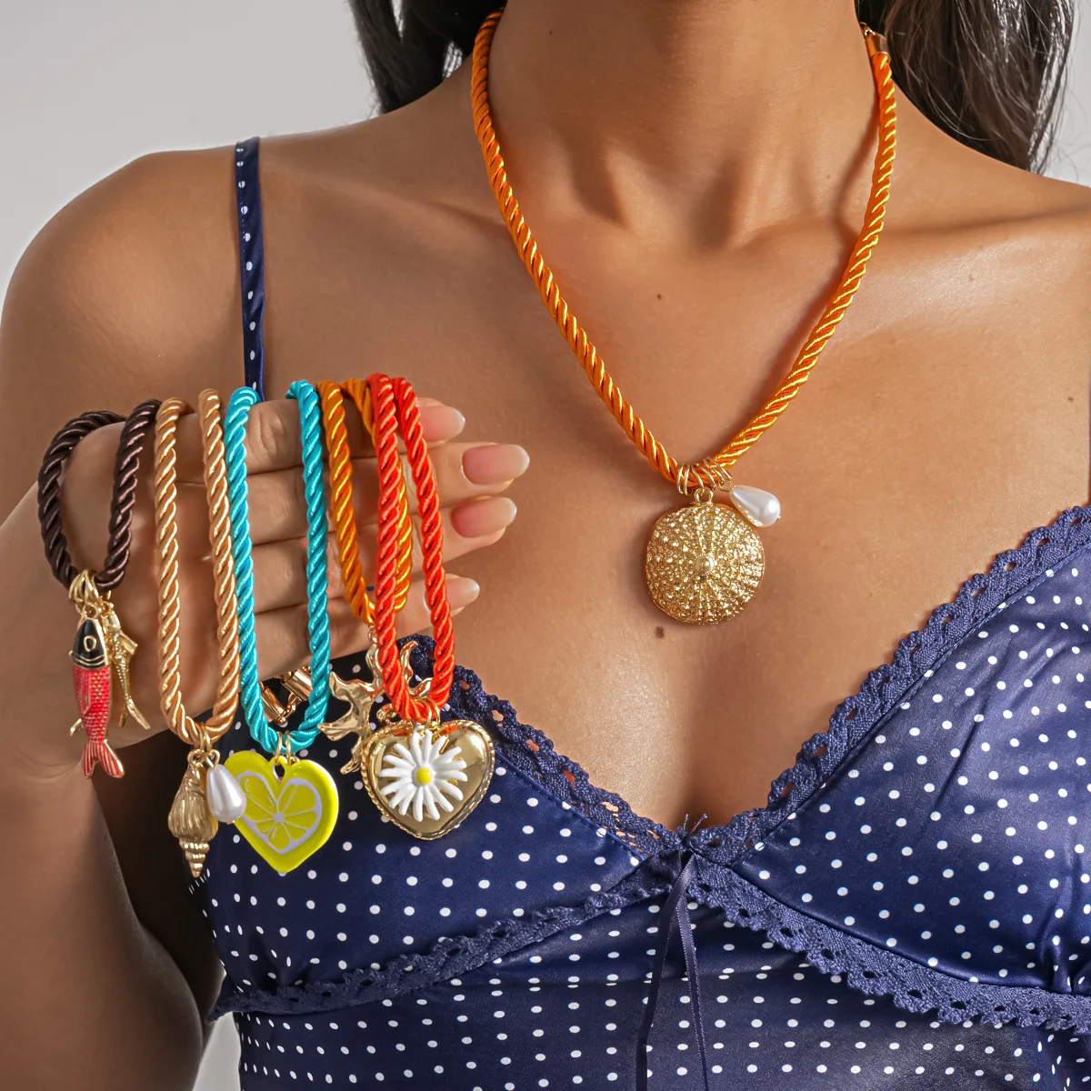 6 Styles Bohemian Sunflower Pendant Necklaces for Women Vibrant Dripping Oil Fish Conch Thick Rope Neck Chain Holiday Jewelry
