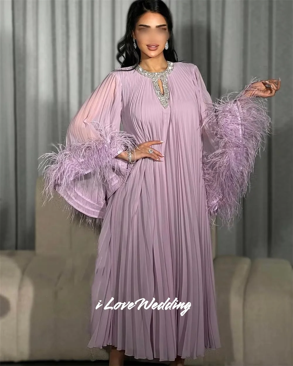 Robe de bal en mousseline de soie, plumes violettes, ligne a, col rond, manches longues, élégante, dubaï, arabie saoudite, longueur cheville, plissée, personnalisée