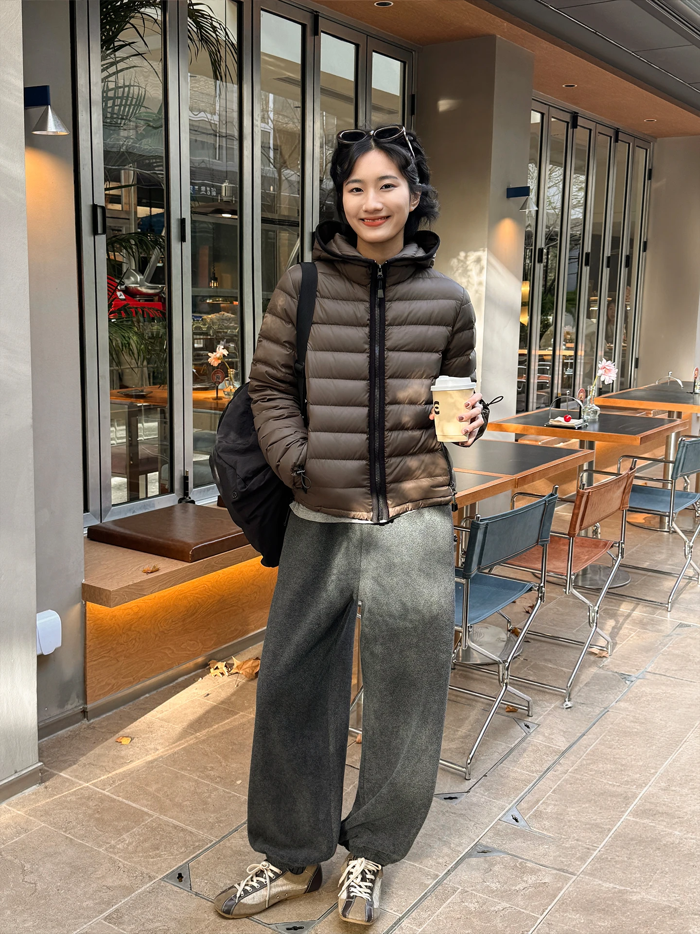 

Faionable Coffee Color Goose down Puffer Jaet Hooded Women's Clothing Casual Sle Regular Fit Colion Color Design Win...