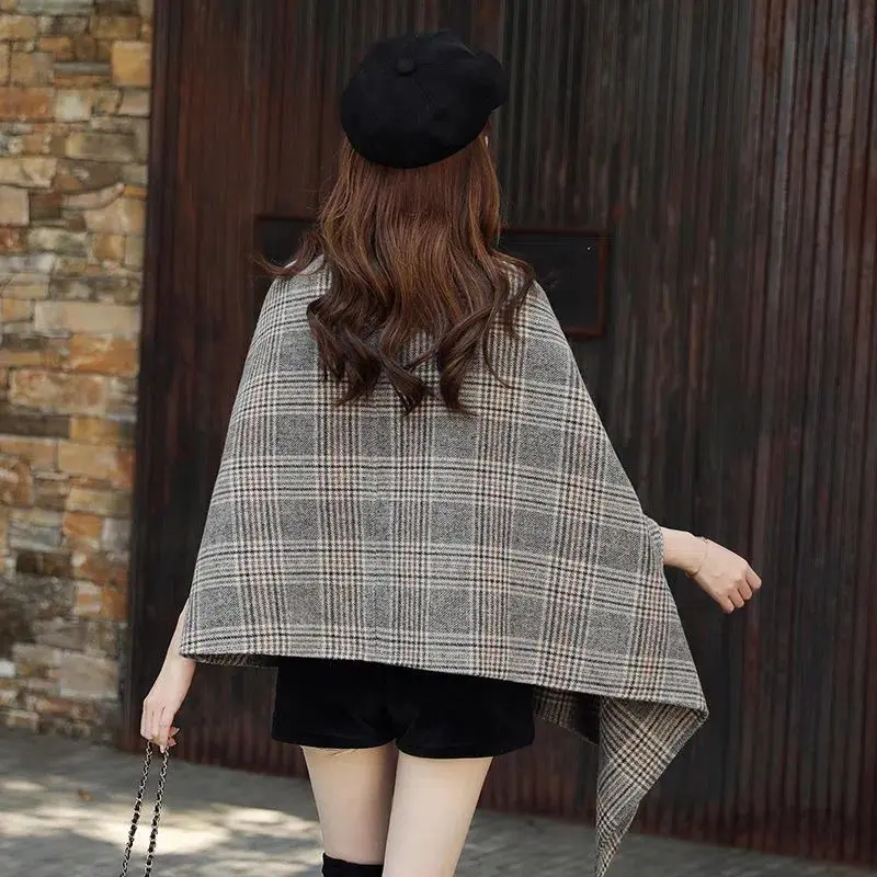 Women's Retro Check Wool Coat UK Style Loose Cape Overcoat for Petite Korean Fashion Warm Autumn Winter New Arrival