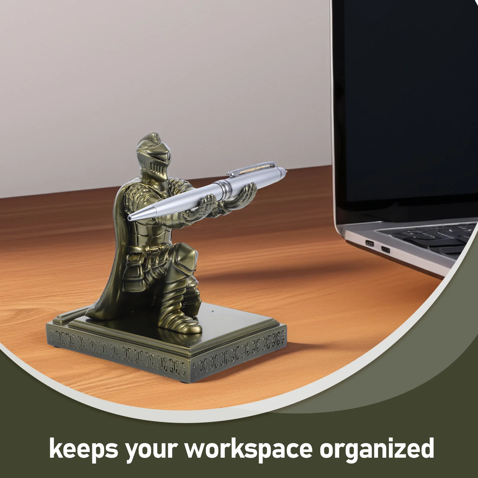 Unique Soldier Pen Holder Resin Statue Retro Knight Stand Multifunctional Decorative Office Desk ganizer Small Pencil