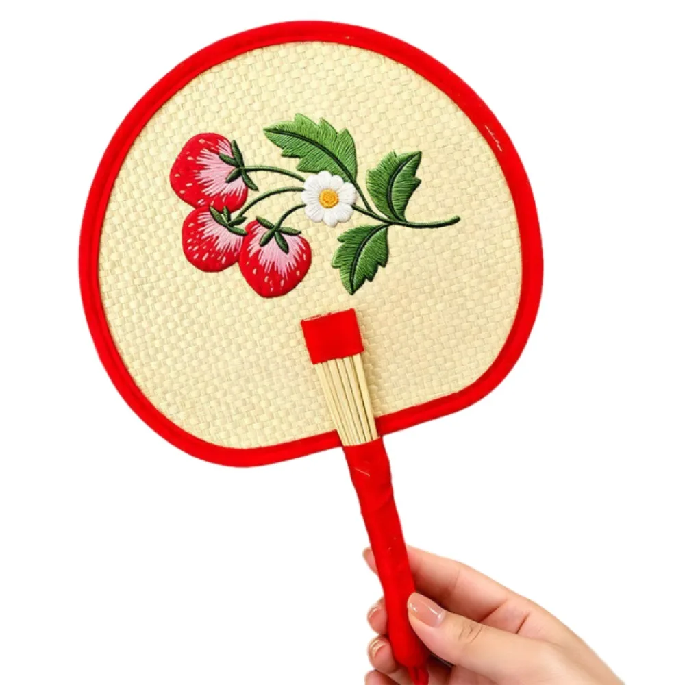 Gift Chinese Style Hand-Woven Fan Retro Portable Cattail Fan Lightweight Eco-Friendly Hand Braided Fan Summer Use