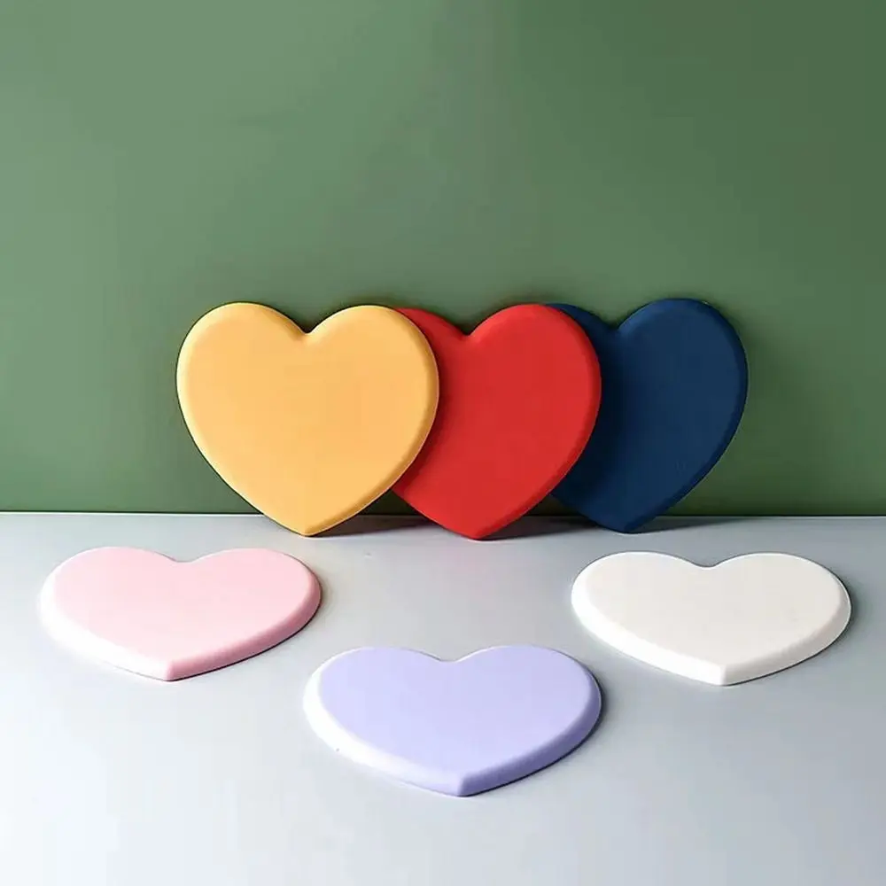 1Pcs Silicone Anti-skid Heart-shaped Kitchen Accessories Non-Slip Placemat Cup Coaster Pot Holder Table Pad