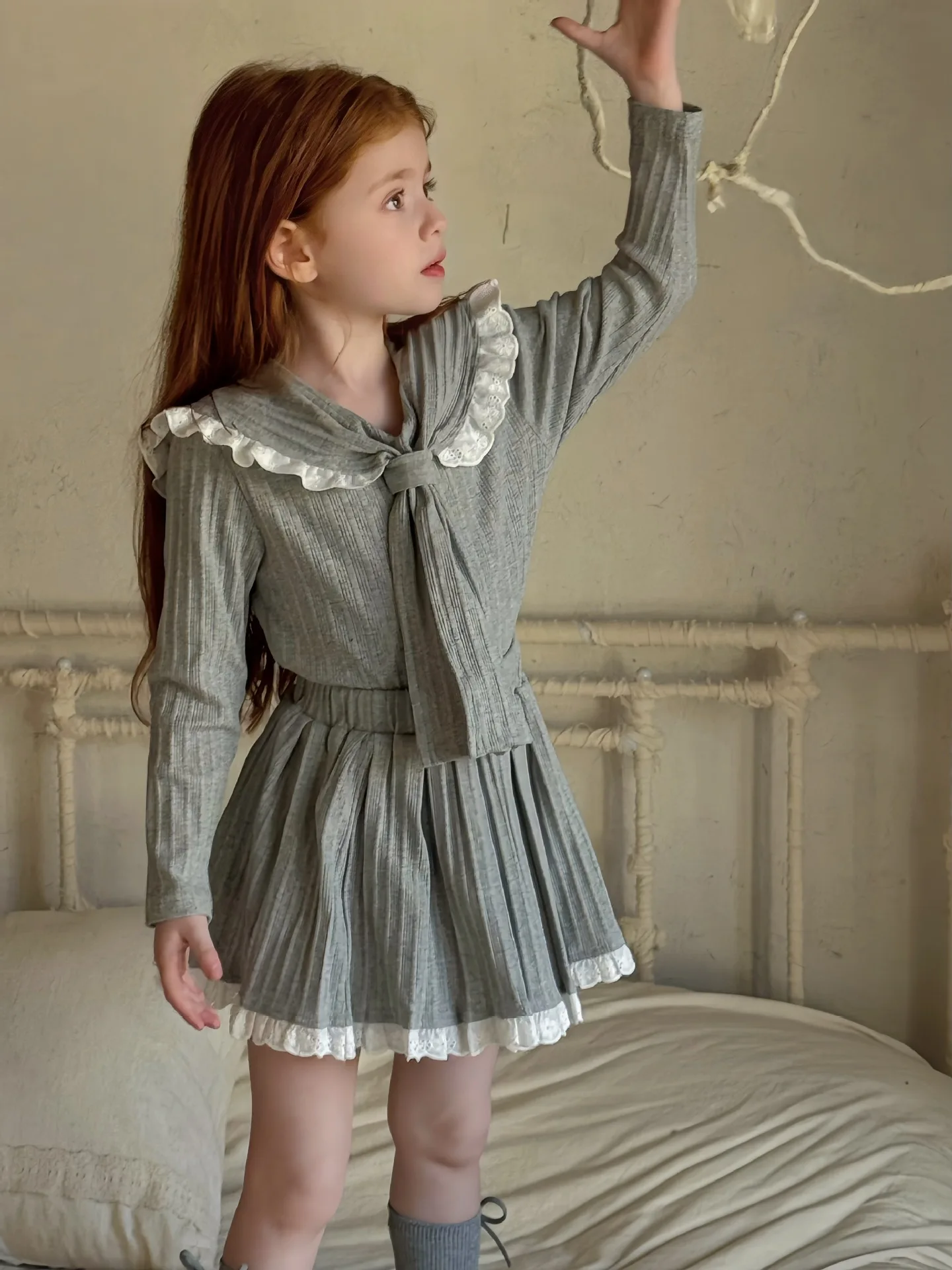 

2025 Autumn New Children's Gray Lace Knitted Suit Knitted Bottoming Top and Skirt Toddler Girl Clothes