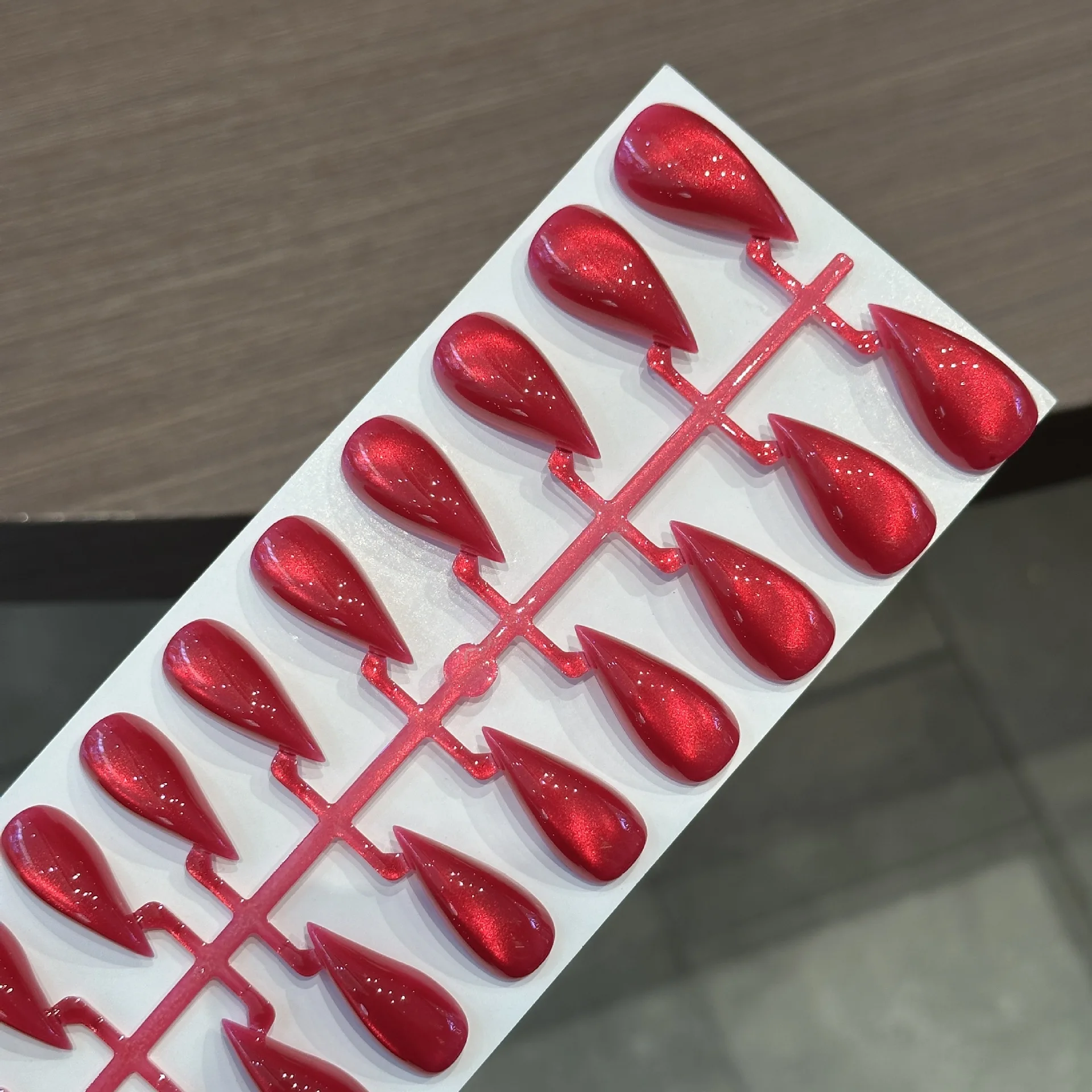 34Pcs Dragon Fruit Dragon Claw Press on Nails Gel Soft Nails Cat Claw Fake Nail Long Point Full Coverage Nail Tips for Women