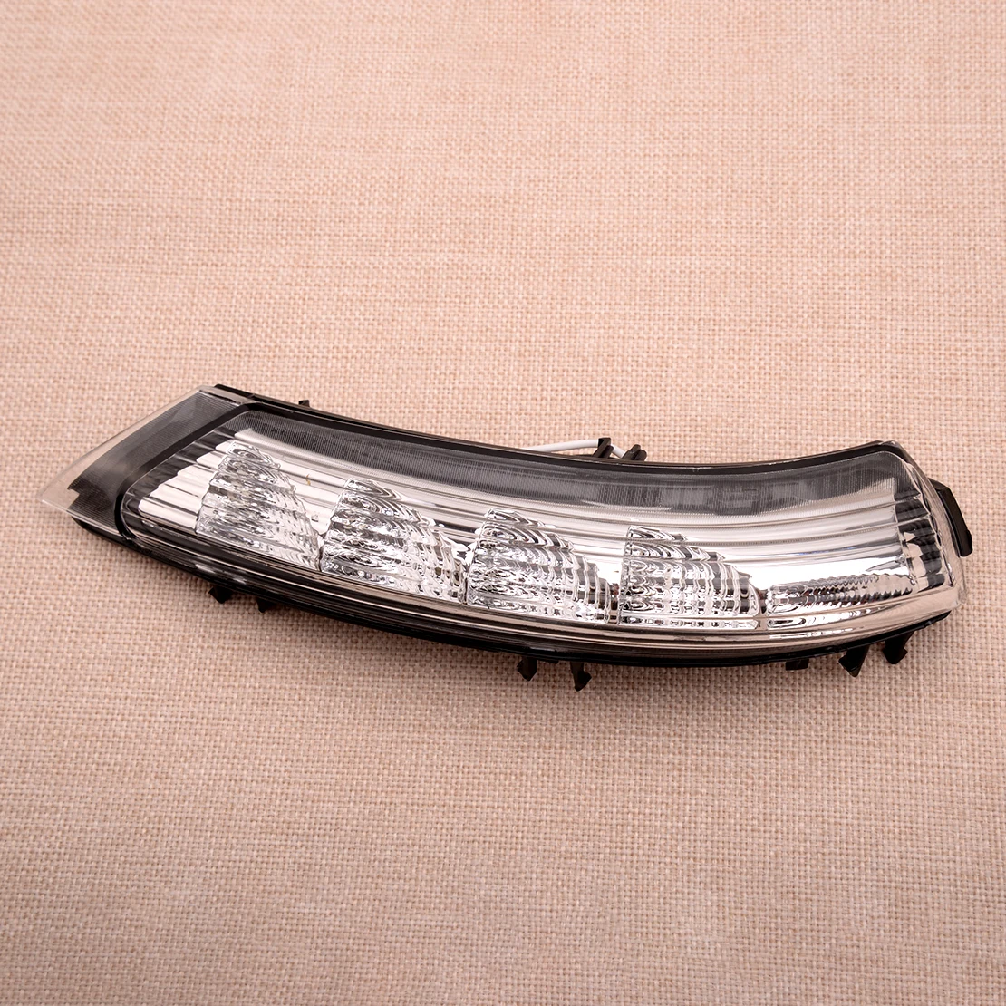 ضوء إشارة الانعطاف لمرآة الرؤية الخلفية اليمنى مناسب لسيارة Buick Regal 2011-2016