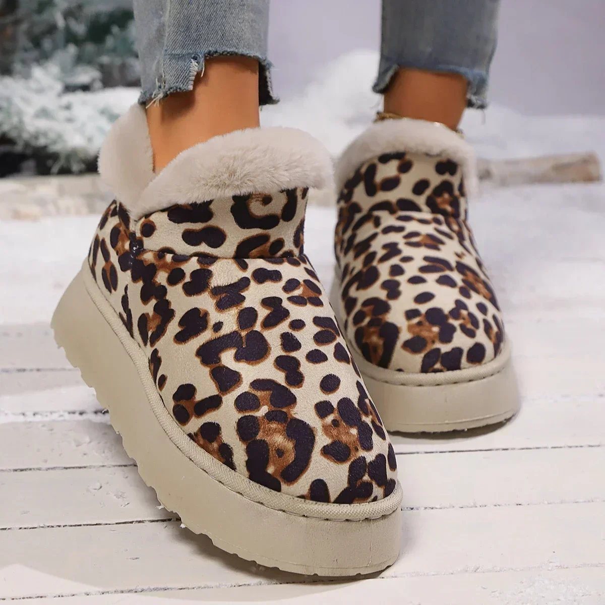 

Winter New Comfortable Platform Sole Leopard Print Suede Women's Boots Casual Fashion Thick-soled Round-toe Snow Boots