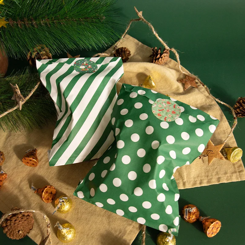 24Pcs Christmas Paper Treat Bags with Stickers Polka Dot & Striped Pattern Candy Buffet Bags for Xmas Party Favor Gift Bags