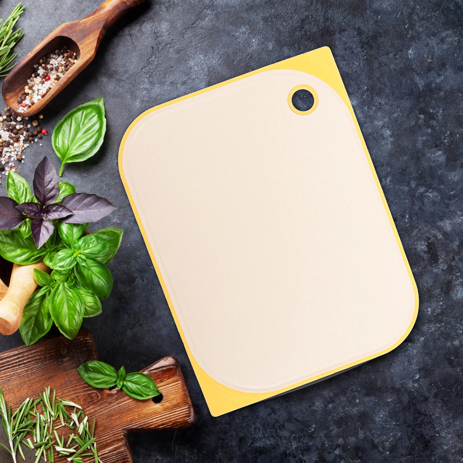 再利用可能な、持ち運び可能なプラスチック製まな板。滑り止め加 - Camp Cutting Board のレビューと価格