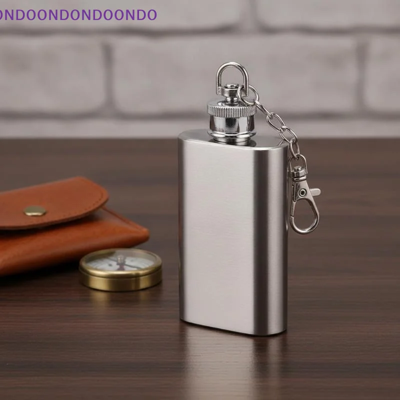 1OZ Stainless Steel Super Mini Hip Flask Whisky Flagon Bottle With Buckle Square Wine Flask Portable For Outdoor Use
