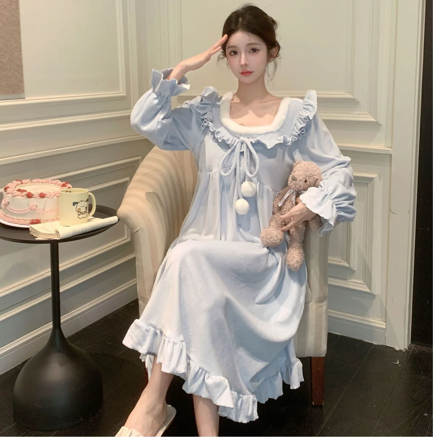 Sweet autumn winter nightgown chest cushion, princess style island velvet nightgown thickened style double-sided velvet homewear