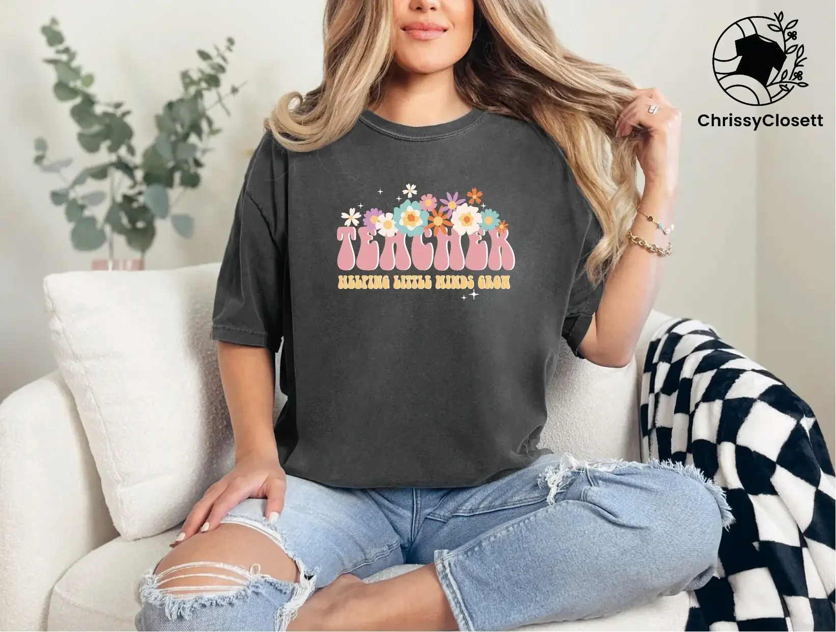 Teacher Helping Little Minds Grow T Shirt Appreciation Back to School Elementary