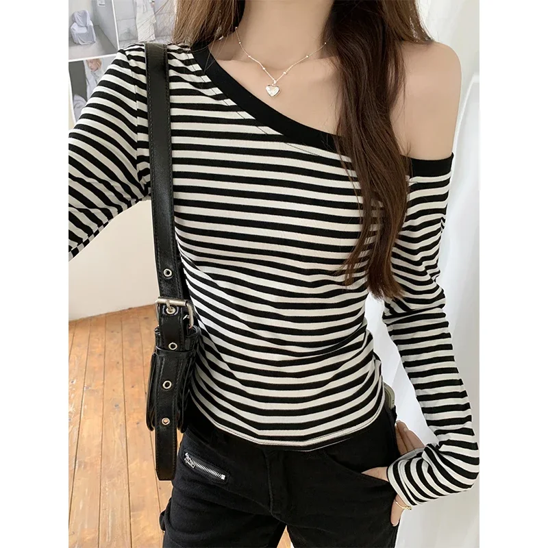 Sexy Crew Neck Expose Shoulder Long Sleeve Women T Shirts Slim Waist Female Stripe Tops Autumn Winter Hottie Bottom Tees Ladies