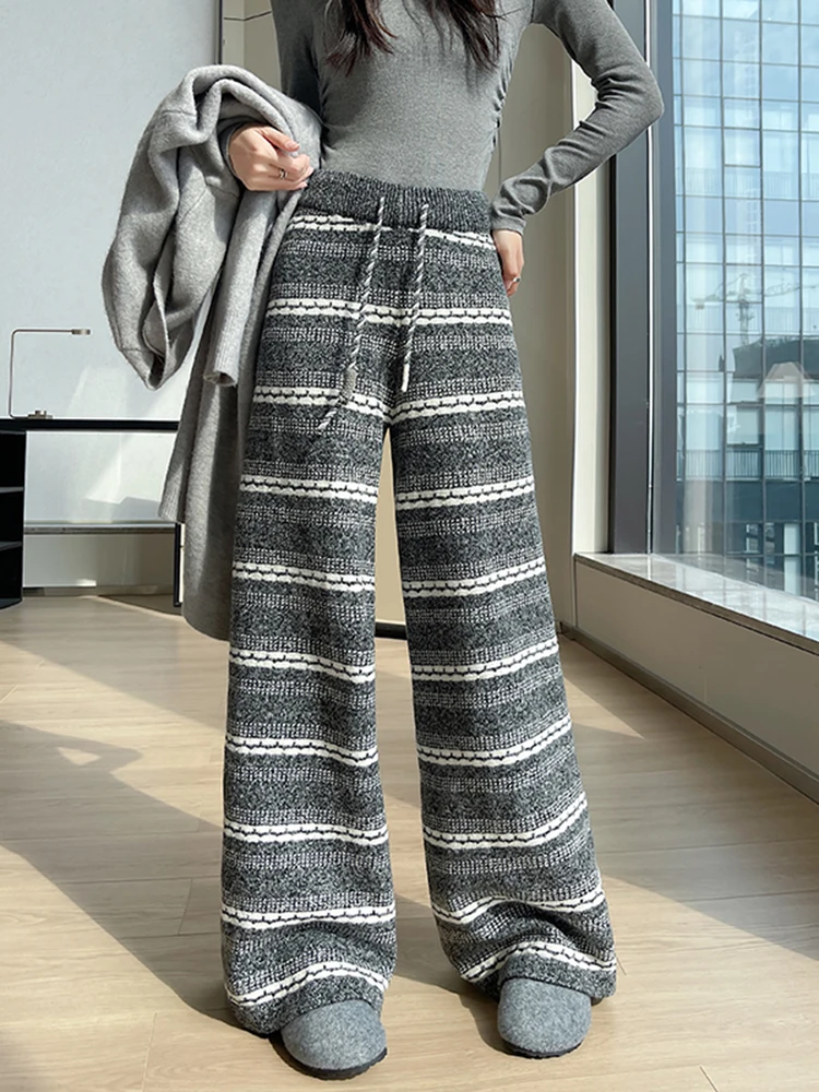 

Ретро-брюки в полоску, вязаные, широкие, женские, повседневные, с высокой талией, мягкие, уютные, осенне-зимние, новые, универсальные, для отдыха