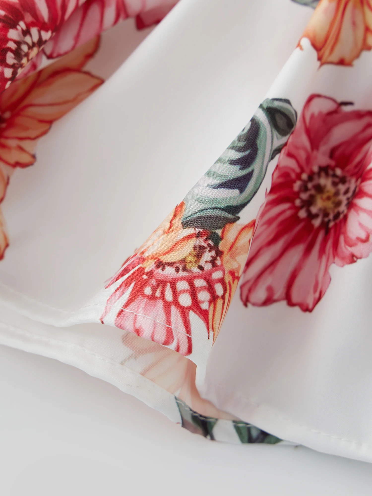 

Женская майка без рукавов с цветочным принтом, рюшами по подолу и бретельками, повседневная летняя майка для женщин