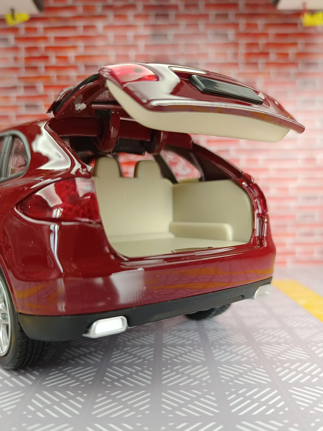 1:24 ポルシェ カイエン SUV 合金車モデル 男の子 スポーツカー おもちゃ コレクション 車モデル ドアとボンネット トランクが開く 高品質