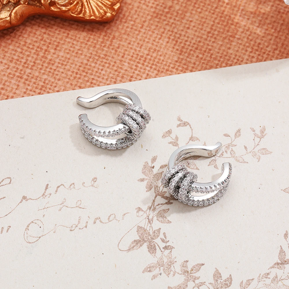 Silberfarbener, doppellagiger Knorpelohrring mit kubischem Zirkonia, wasserdicht, allergiefrei, Damenschmuck, keine Perforation erforderlich – Detail 9