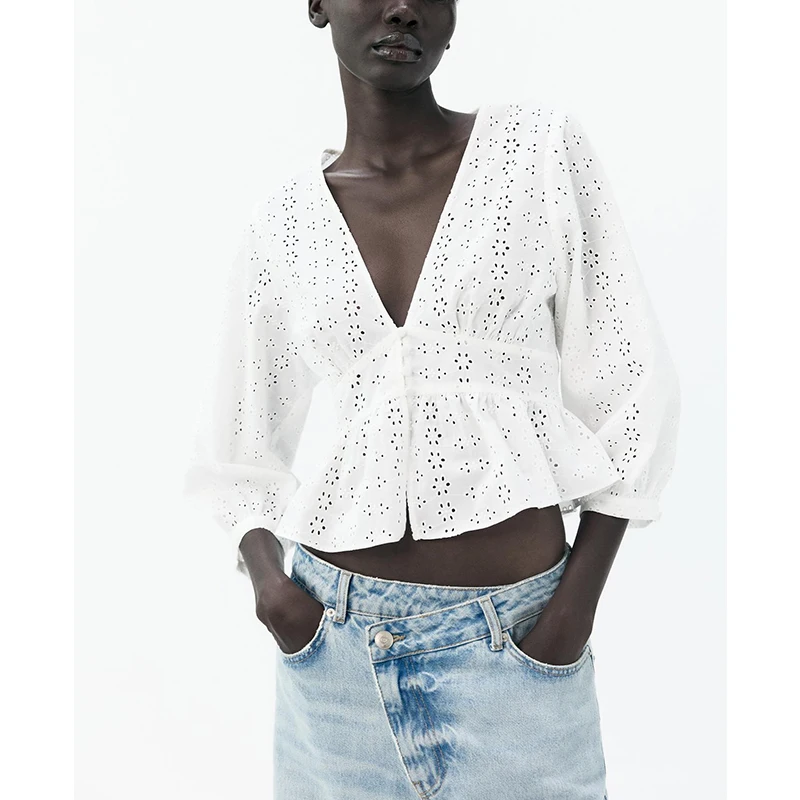 Summer New Women's White Cotton Hollow Embroidery V-ne Long Sve irt Slim Fit Commute Sle ort Length Polyester Fiber