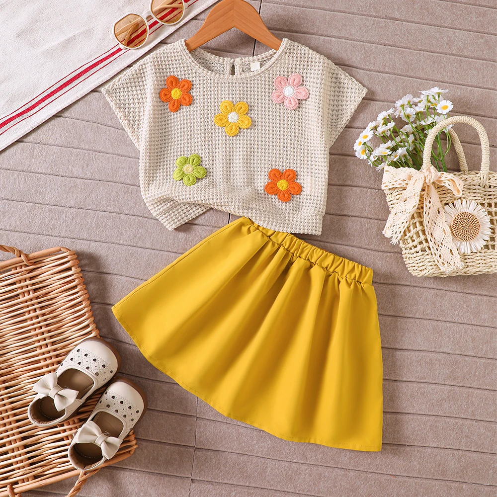 Girls' summer two-piece casual set: multi-colored three-dimensional floral checkered short-sleeved top + solid-colored skirt
