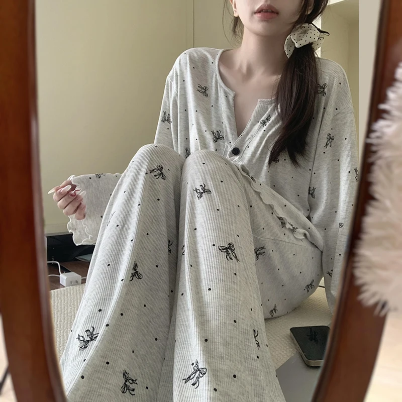 レトロフルプリント甘いちょう結びパジャマセット女性の夏のカーディガン長袖ズボンルーズホーム服スーツ