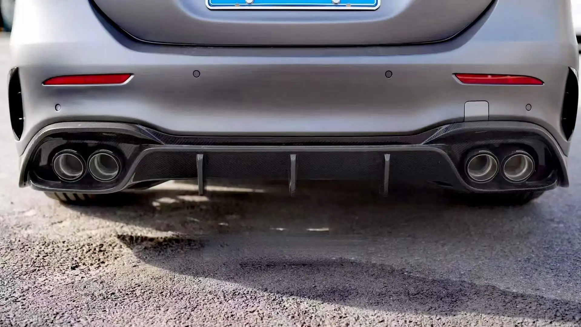 Factory Accessories Dry Carbon Fiber  Rear Back Bumper Lip Diffuser Body Kit for  A35L