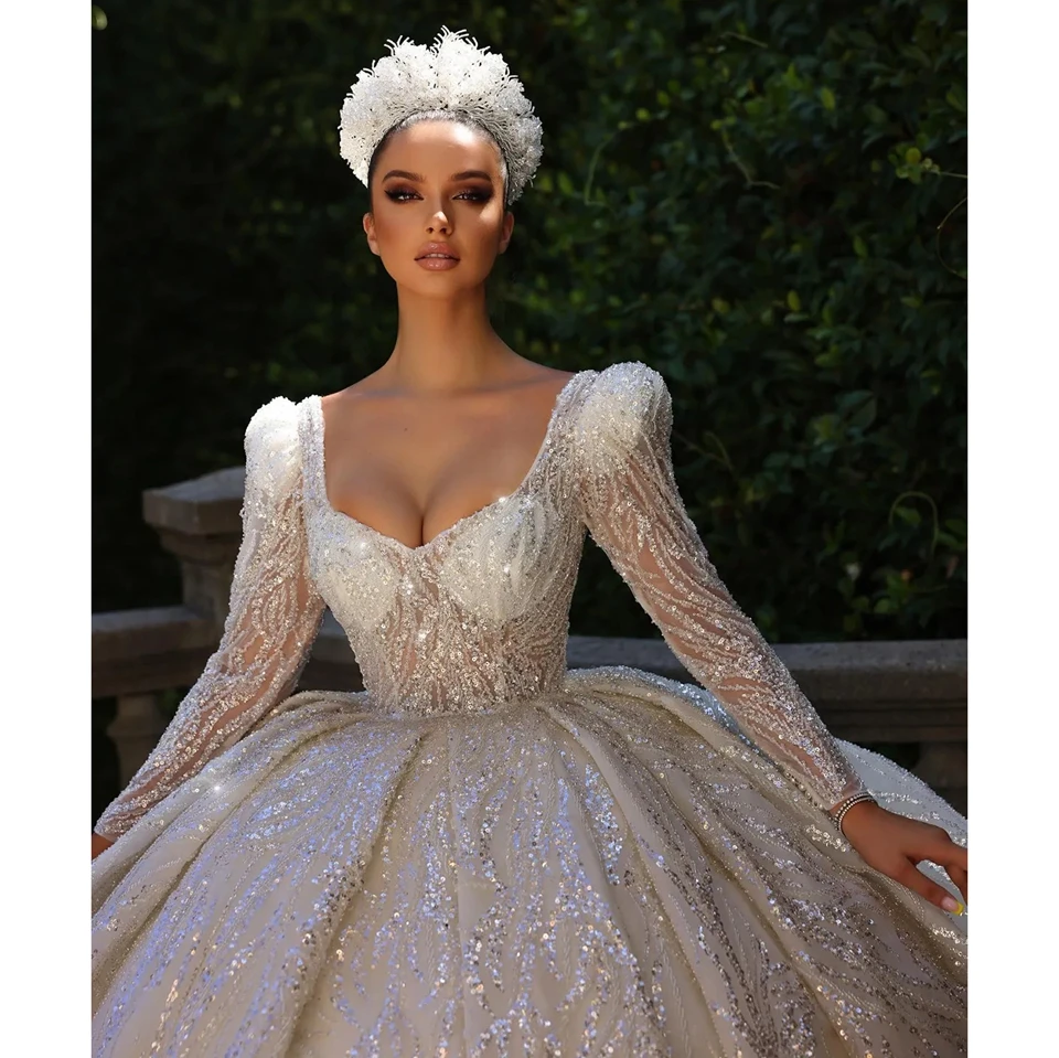 Luxury White V-Neck Appliques Long Sleeves Wedding Dress 2025 Ball Gown Floor Length Sweep Train Lace Up Custom Made Bridal Gown