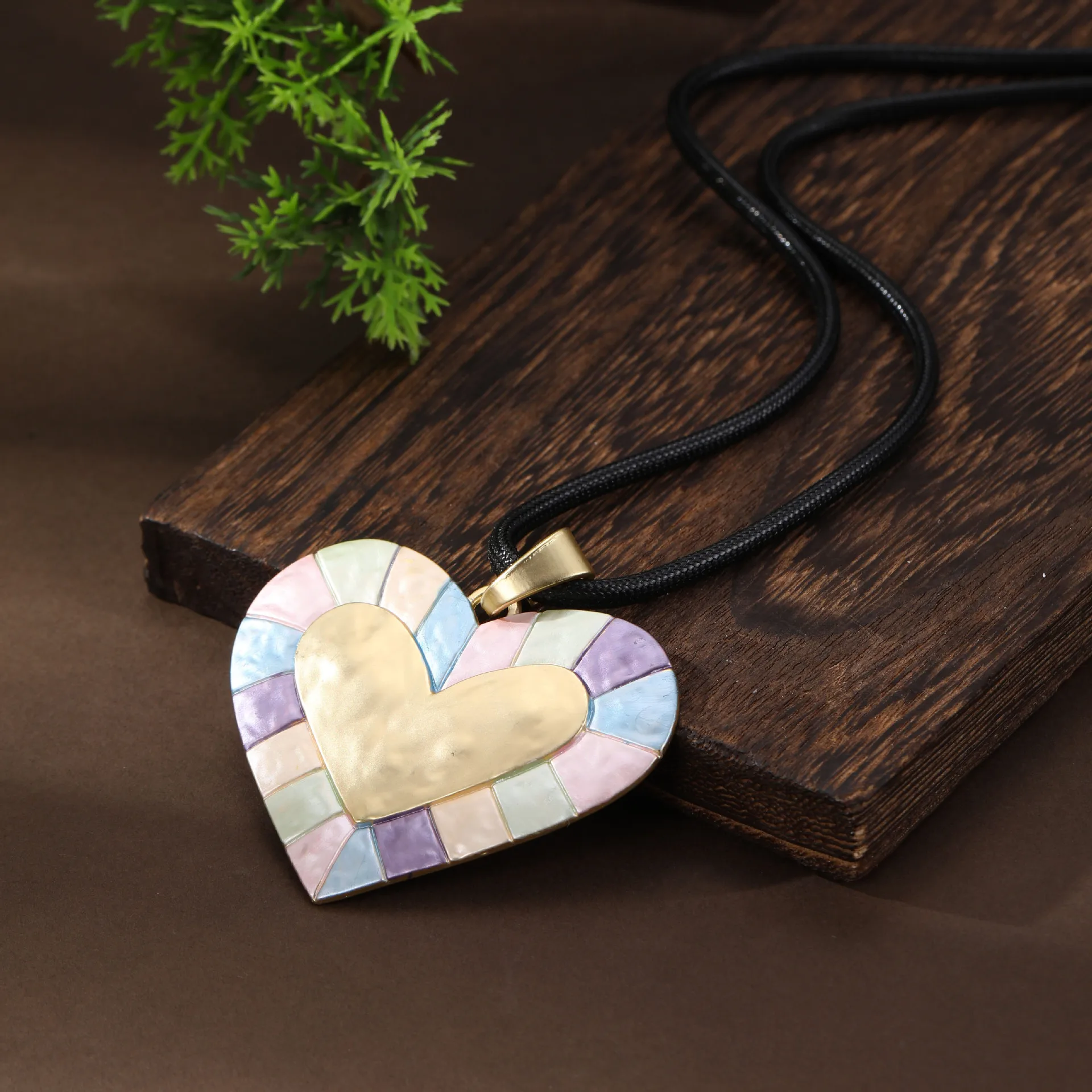DIY accessories hot-selling enamel color plaid love leather rope long pendant, women's creative exaggerated heart-shaped autumn