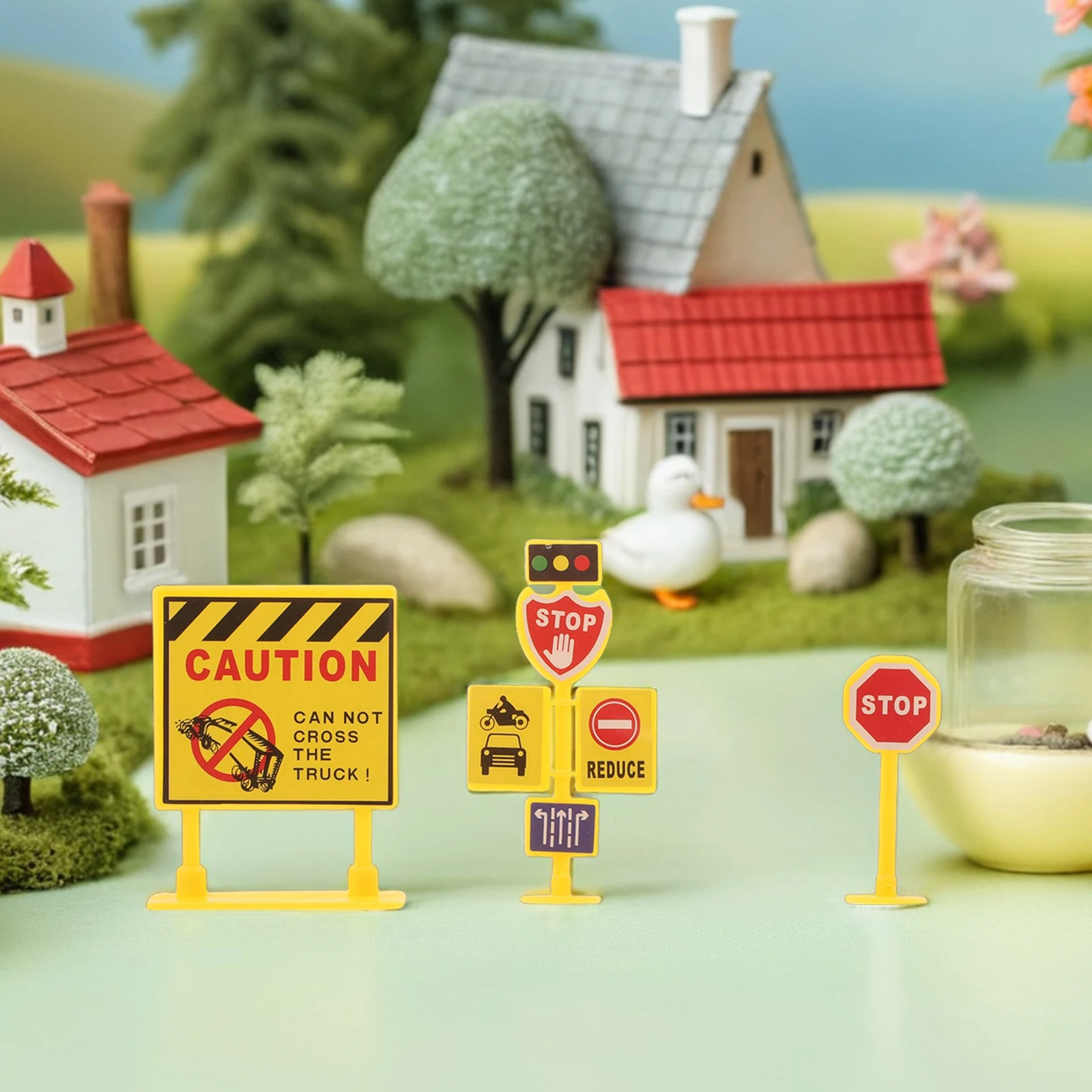 

84 pcs Miniature Traffic Safety Cones Construction Road Signs Plastic s Playset For Diorama Cake Decorations