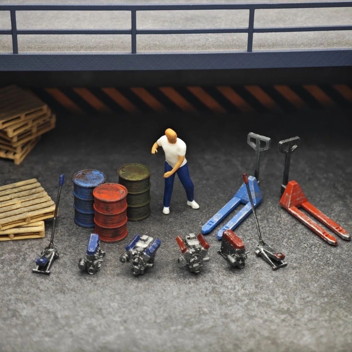 1:64 Dekorasi Adegan Bengkel Perbaikan Model Mobil, Dongkrak, Figur Mini, Aksesori Modifikasi Mesin